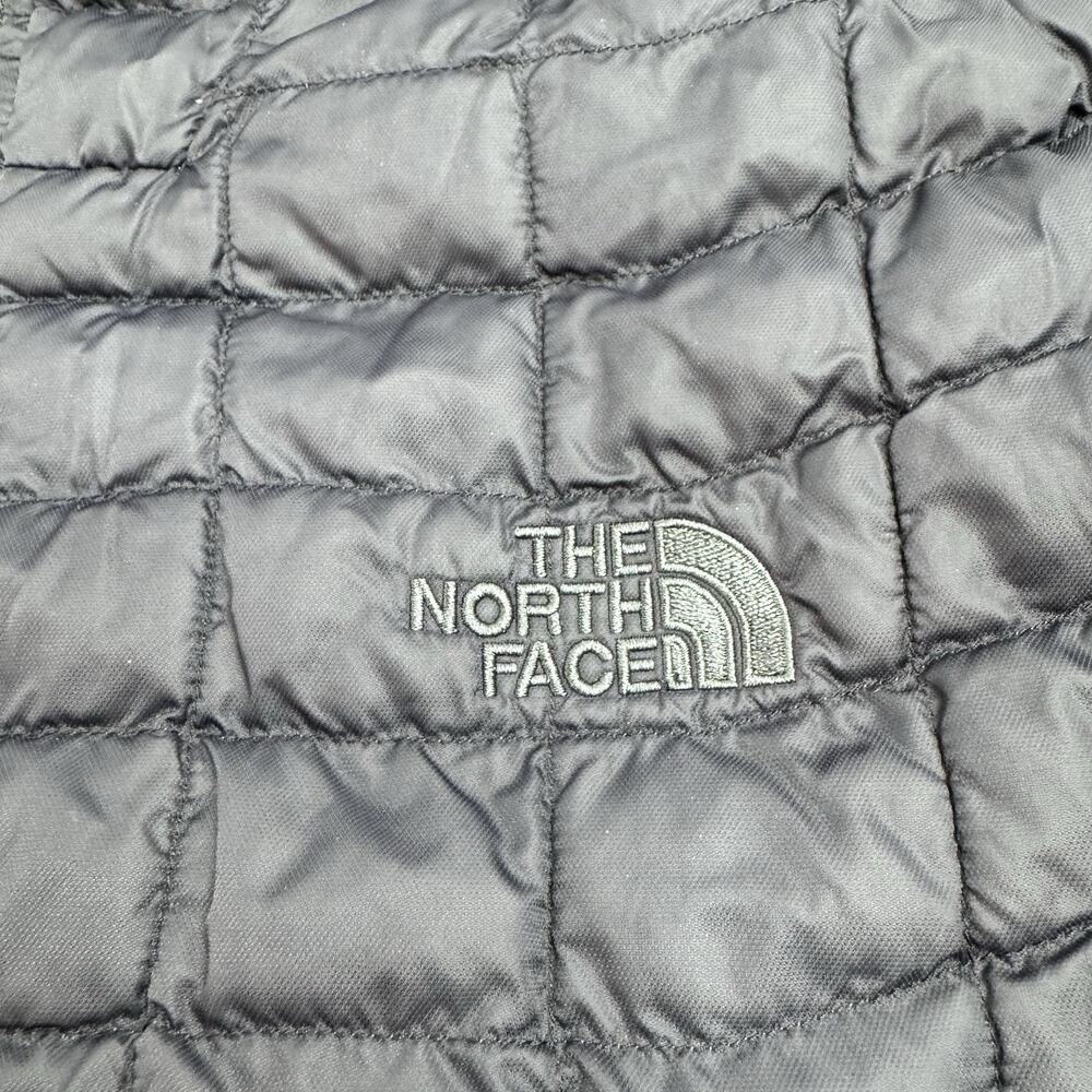 The North Face Gray Performance Jacket - Picture 2 of 13